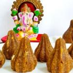 While traditional modaks take time to prepare, here’s a healthy instant sweet modak recipe for kids that is both quick and nutritious.