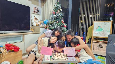 All I wanna do is rollerblade - Ariel is 12!