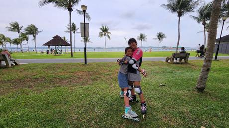 All I wanna do is rollerblade - Ariel is 12!