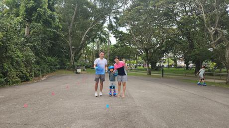 All I wanna do is rollerblade - Ariel is 12!