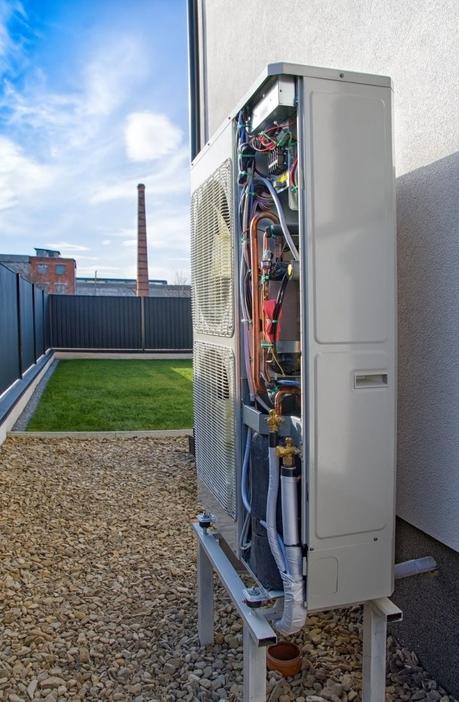 How much does it cost to install a heat pump? Ground source vs air source heat pumps blog banner