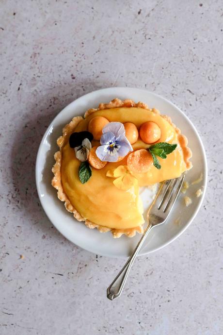 Sunshine lemon shortbread tarts