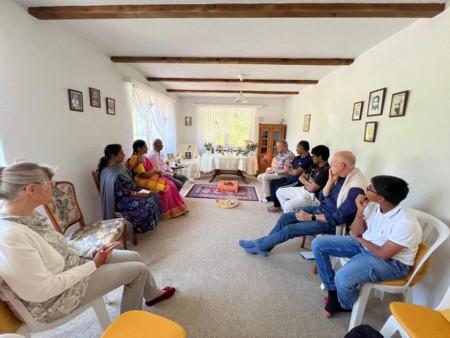 A Visit by Sri Joshi to the Paracelsus Centre A Visit by Sri Joshi to the Paracelsus Centre