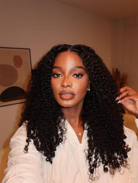 Wigs with Drawstring: The Perfect Blend of Style and Convenience