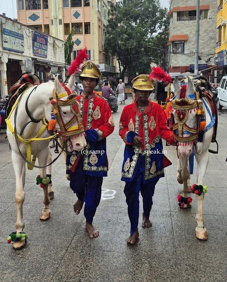 நாட்டியக் குதிரை!! நாலாயிரம் பொன் வாங்கலியோ'