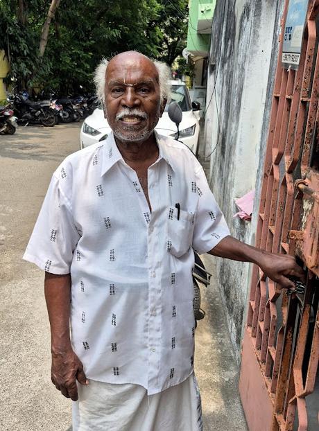 meeting Oriental ex-colleague at Mylapore meeting Oriental ex-colleague at Mylapore