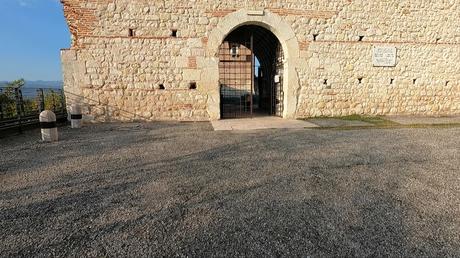 Romeo's castle in Montecchio Maggiore (Vicenza)|now it is an open-air theater! Romeo's castle in Montecchio Maggiore (Vicenza)|now it is an open-air theater!
