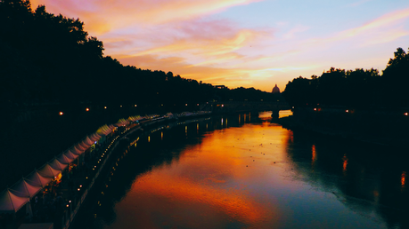 Rome: the Eternal City - the right place to swear eternal love to each other Angepasstes Bild 1.png