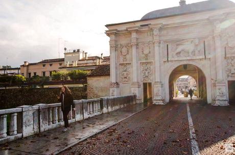 Let's travel together #276 - Porta San Tomaso and Ponte delle Università (Treviso, Italy) Photo_1700123880153.jpg