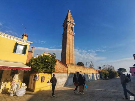 Let's travel together #298 - Chiesa di San Martino Vescovo (Church of Saint Martin Bishop, Burano) Photo_1714126051600.jpg