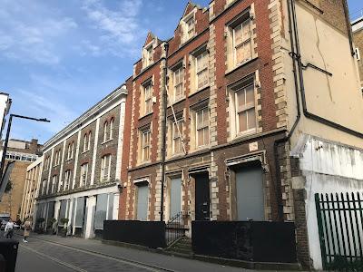 More things that don't add up – John Marshall and Emily Davison in Newcomen Street More things that don't add up – John Marshall and Emily Davison in Newcomen Street