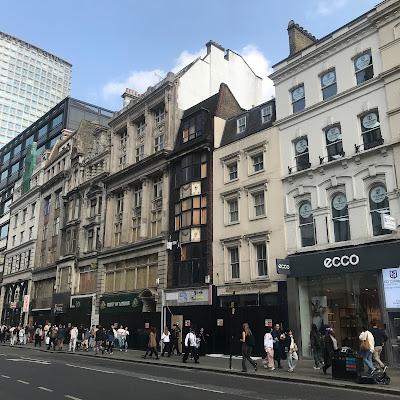 Is this the oldest building on Oxford Street?