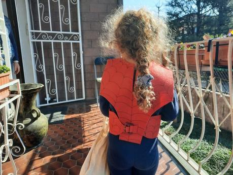 Making a last-minute Spiderman costume Spiderman costume, the red vest