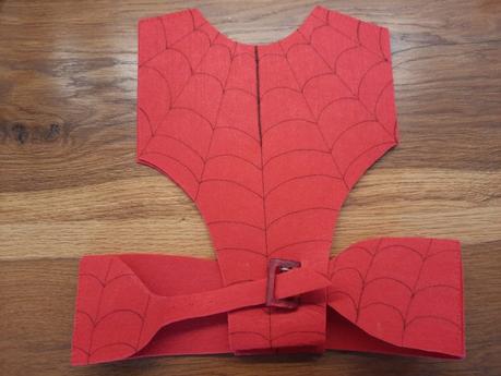 Making a last-minute Spiderman costume Spiderman costume, the red vest