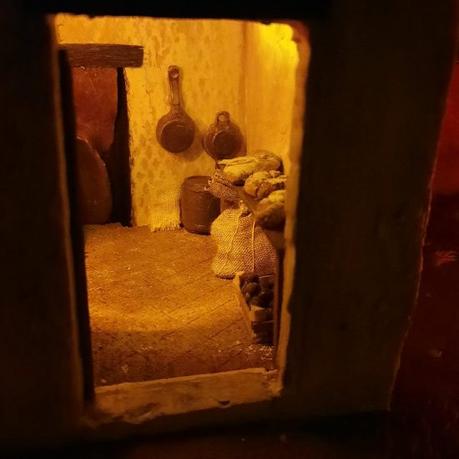 Making a Nativity diorama inside an antique steamer trunk: the kitchen