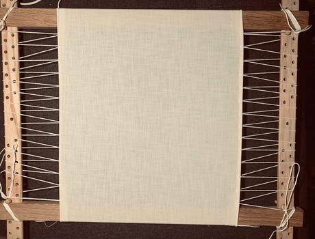 Example of how to mount the fabric for stitching