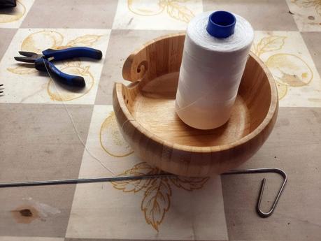 Double use: adding a cone thread stand to my yarn bowl Adding a cone thread stand to a yarn bowl: the pieces ready for assembly