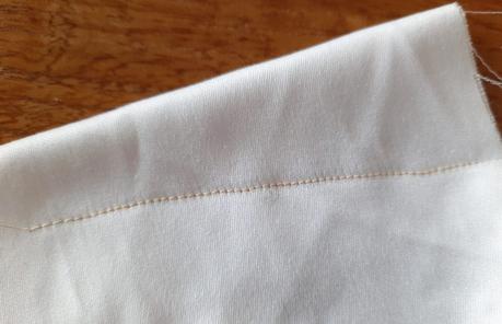 The Orsha vintage toy sewing machine I chose for my daughter The sewing test with my Orsha toy sewing machine. The front