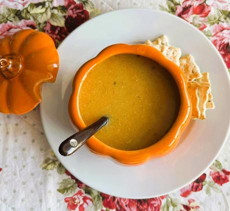 Butternut Squash, Apple & Cheddar Soup