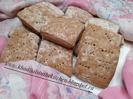 PAIN DE BLÉ ET DE SEIGLE / WHOLE WHEAT AND RYE BREAD / PAN INTEGRAL DE TRIGO Y CENTENO / خبز القمح الكامل والجاودار PAIN DE BLÉ ET DE SEIGLE / WHOLE WHEAT AND RYE BREAD / PAN INTEGRAL DE TRIGO Y CENTENO / خبز القمح الكامل والجاودار