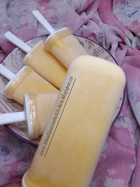 SUCETTES GLACÉES À LA MANGUE / MANGO POPSICLES / PALETAS HELADAS DE MANGO /مصاصات المانجو المجمدة SUCETTES GLACÉES À LA MANGUE / MANGO POPSICLES / PALETAS HELADAS DE MANGO /مصاصات المانجو المجمدة
