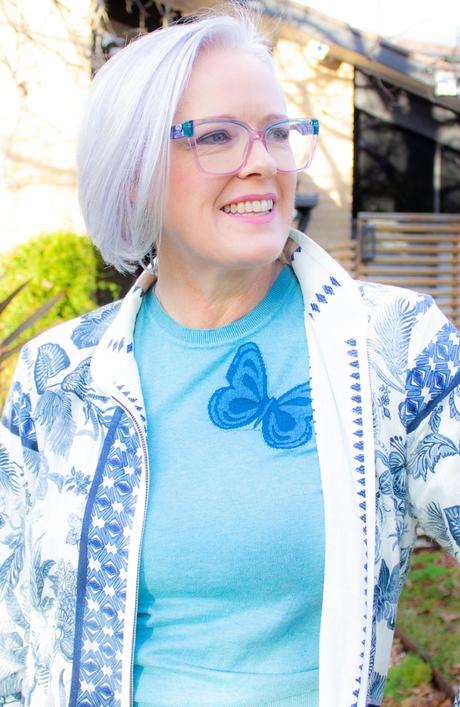 how to mix prints and patterrns - start with a common colour