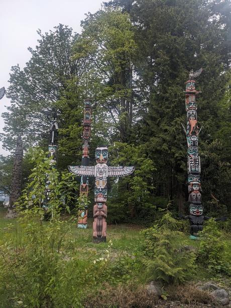 Twenty Questions (E7): Best Places to Walk or Hike