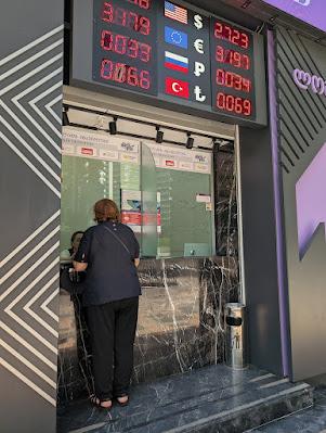 Twenty Questions (E2): Peeves