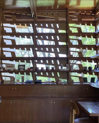 THE GORDON HOUSE BY FRANK LLOYD WRIGHT (SILVERTON, OREGON) Guest Post by Caroline Hatton