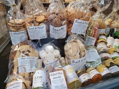 ROAD TRIP TO THE ITALIAN ALPS: Bergamo, Valle Camonica, Lake Iseo