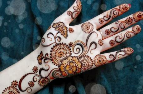 60+Easy front hand simple mehndi design: Latest mehndi Design 2025 Lotus Motifs for a Chic Bride