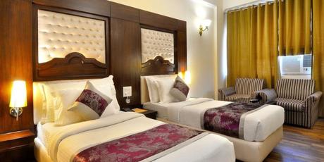 Top 5 Places for Couples to Visit in Chandigarh with Nearby Affordable Stays Top 5 Places for Couples to Visit in Chandigarh with Nearby Affordable Stays