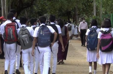 Teachers, principals unions oppose 30-minute extension of school hours Teachers, principals unions oppose 30-minute extension of school hours