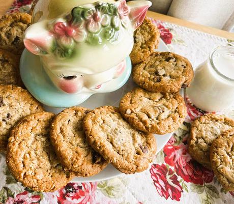 Oatmeal Chocolate Chip Cookies