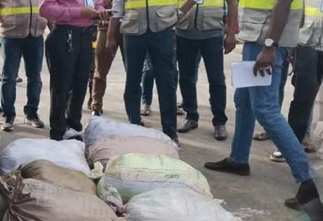 Massive mid-sea drug haul: Rs. 5 billion narcotics found in fishing trawler Massive mid-sea drug haul: Rs. 5 billion narcotics found in fishing trawler