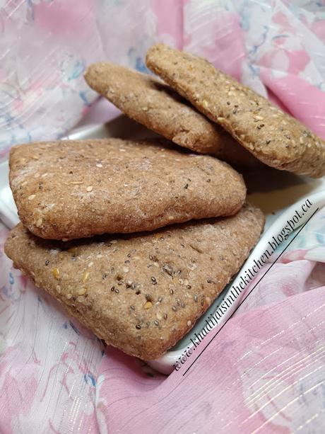 PAIN MULTIGRAINS / MULTIGRAIN BREAD / PAN MULTIGRANO / خبز متعدد الحبوب