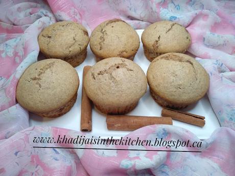 PETITS GÂTEAUX À LA FARINE DE BLÉ COMPLET ET À LA CANNELLE / WHOLE WHEAT FLOUR  CINNAMON MUFFINS / MAGDALENAS CON HARINA DE TRIGO INTEGRAL Y CANELA / مافن دقيق القمح الكامل و القرفة