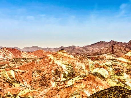 Lanzhou: Deserts, Noodles & Mosques...
