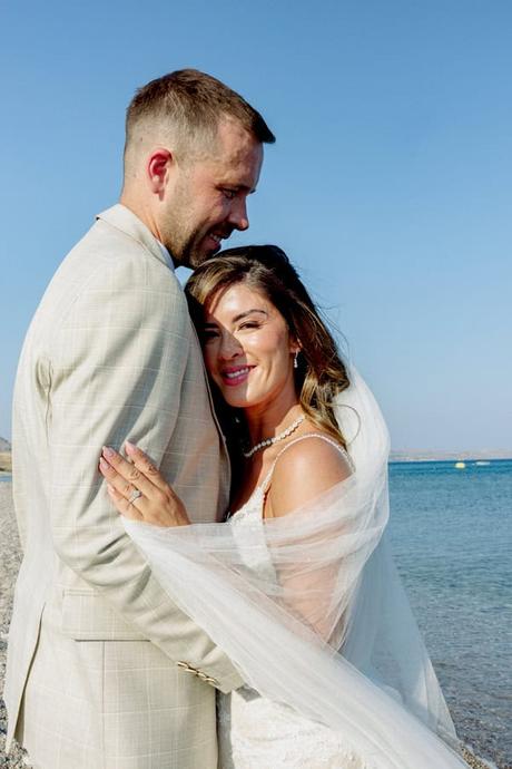 Summer Wedding Lythos White Blooms