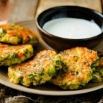If you're looking for a wholesome and easy meal for your little one, this Quick & Nutritious Corn Spinach Cheela Recipe for Kids is what you need!