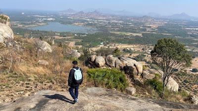The trek down was easy and tricky at the same time at Hiregundagal trek