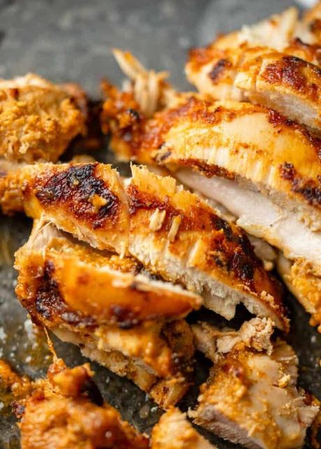 juicy slices of chipotle chicken thighs