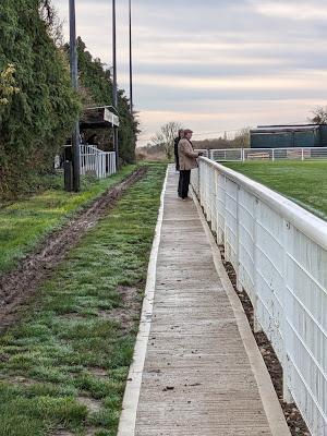 ✓975 Persimmon Park ✓975 Persimmon Park