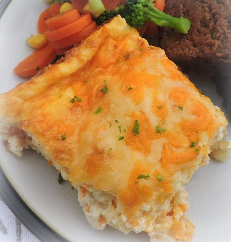 Mac and Cheese Pie