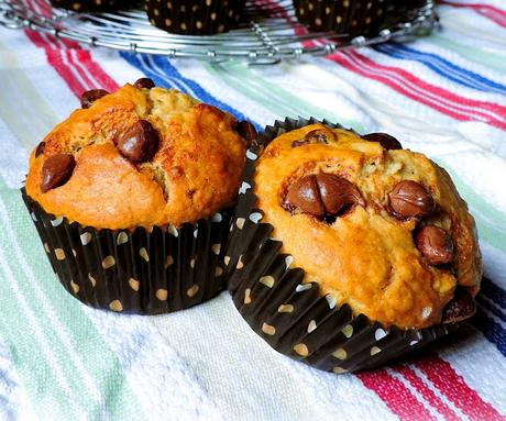 Oatmeal Chocolate Chip Muffins