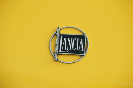 Step-by-Step Guide to Creating Logos with Ucraft