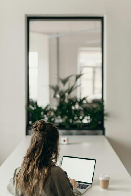 Event No Show Email Template: Professional Follow-Up Examples for Career Women event no show email template
