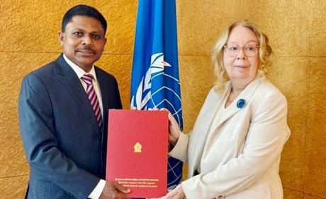Ambassador Sumith Dassanayake presents credentials to UN Geneva Chief