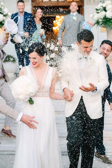Chic Spring Wedding Gorgeous White Florals