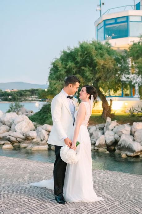 Chic Spring Wedding Gorgeous White Florals